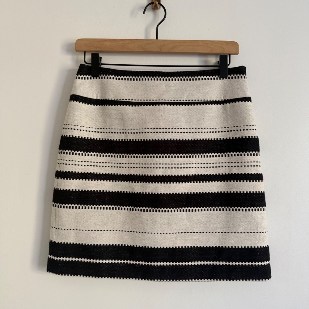 LOFT Womens Size 0 Black White Striped Linen Cotton Mini Skirt Workwear Office